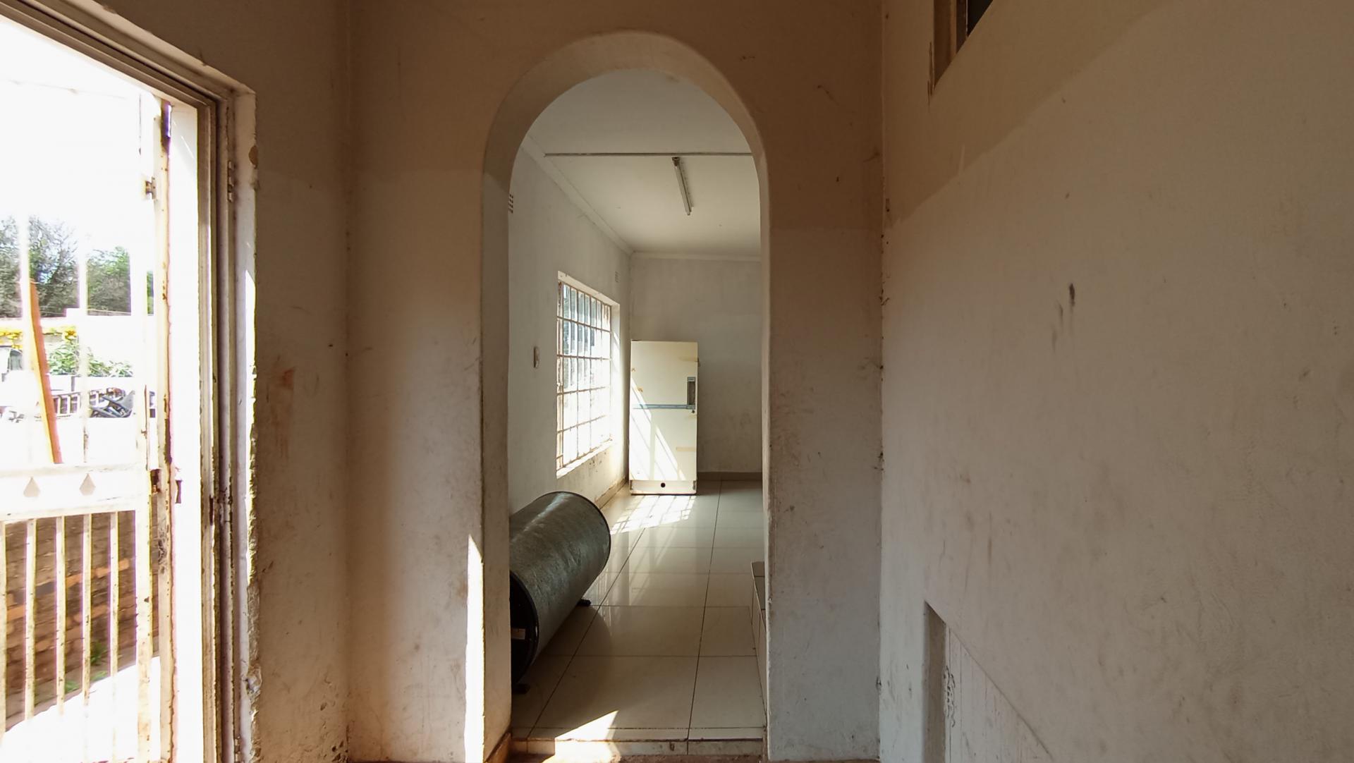 Spaces of property in Cyrildene