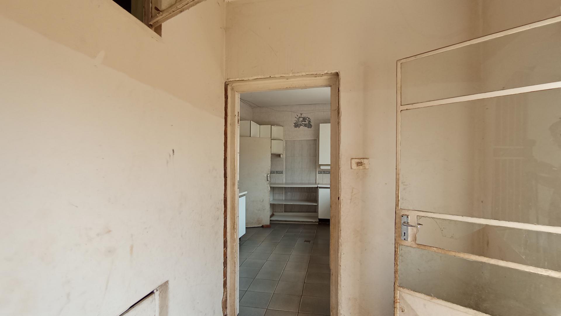 Spaces of property in Cyrildene