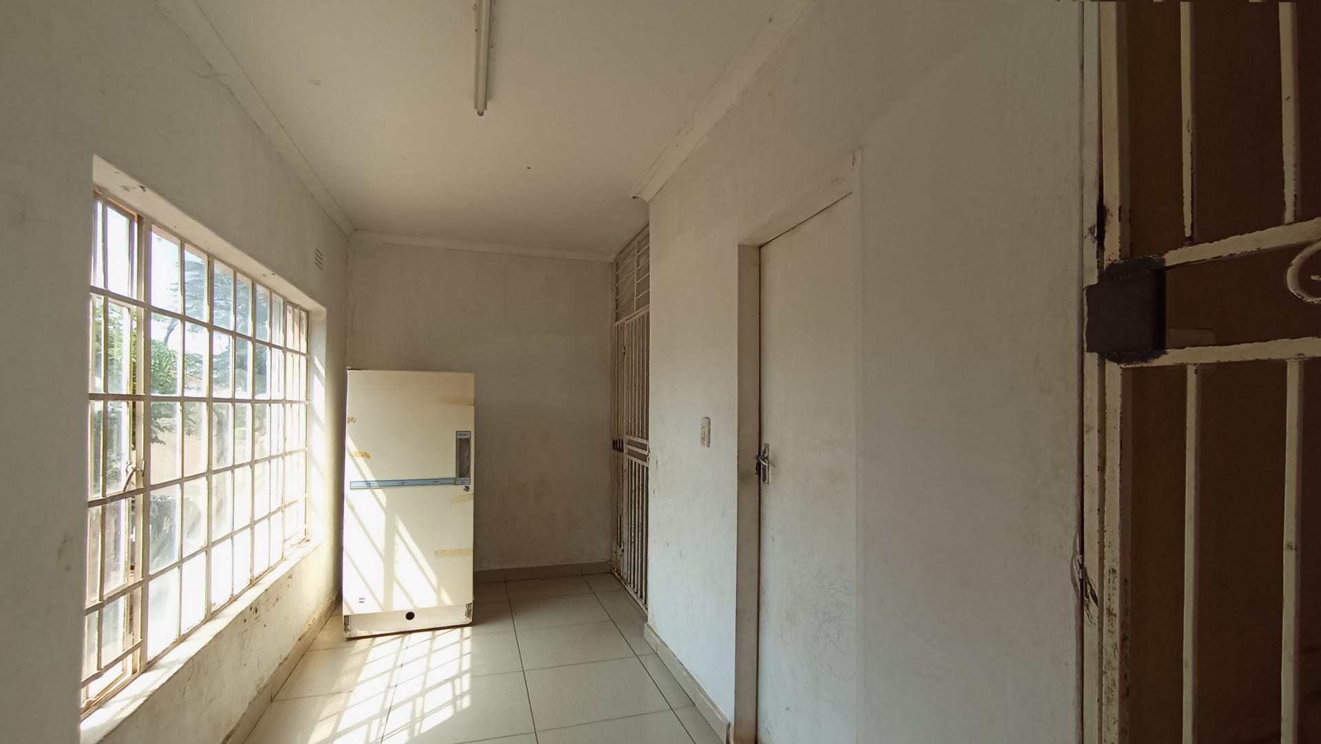 Spaces of property in Cyrildene