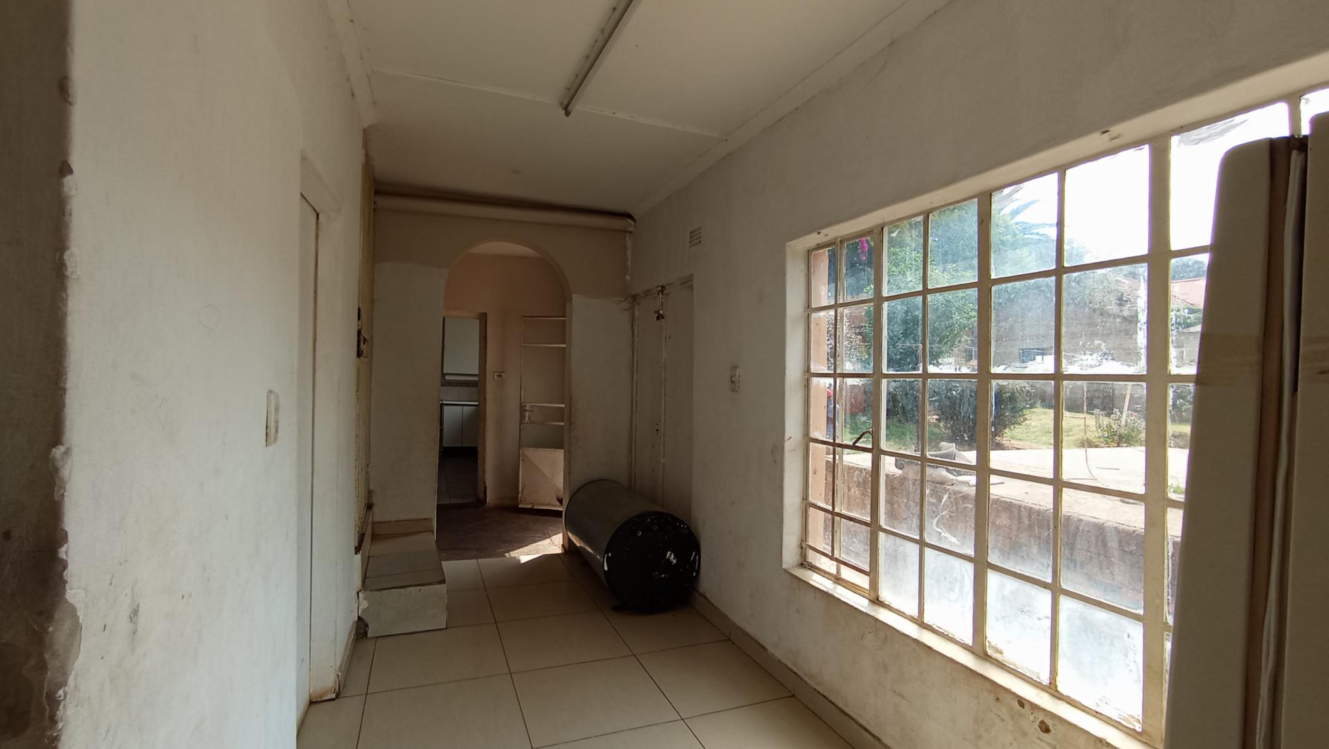 Spaces of property in Cyrildene