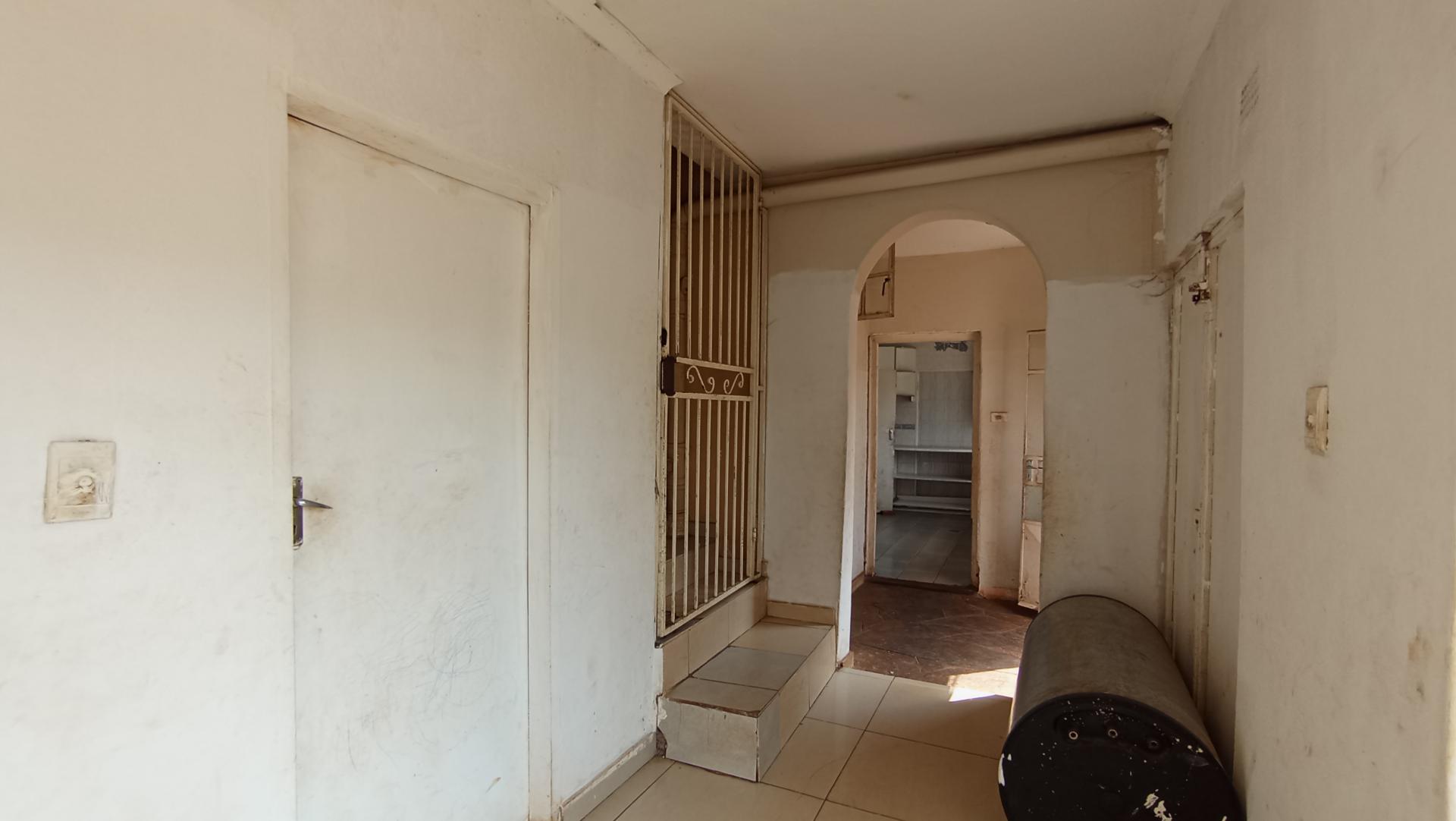 Spaces of property in Cyrildene