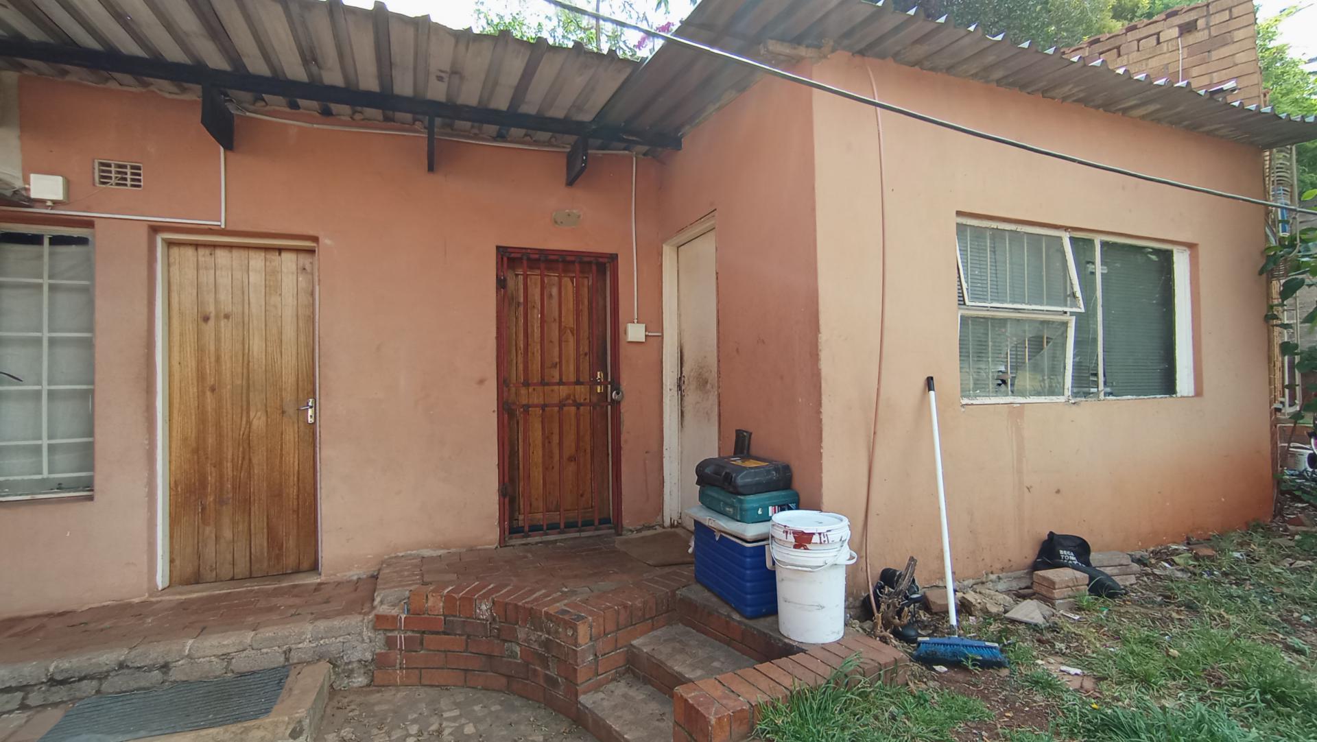 Backyard of property in Cyrildene