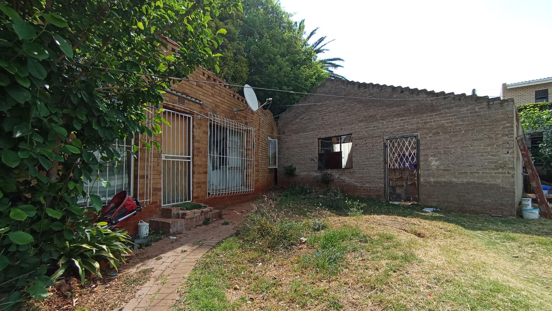 Backyard of property in Cyrildene