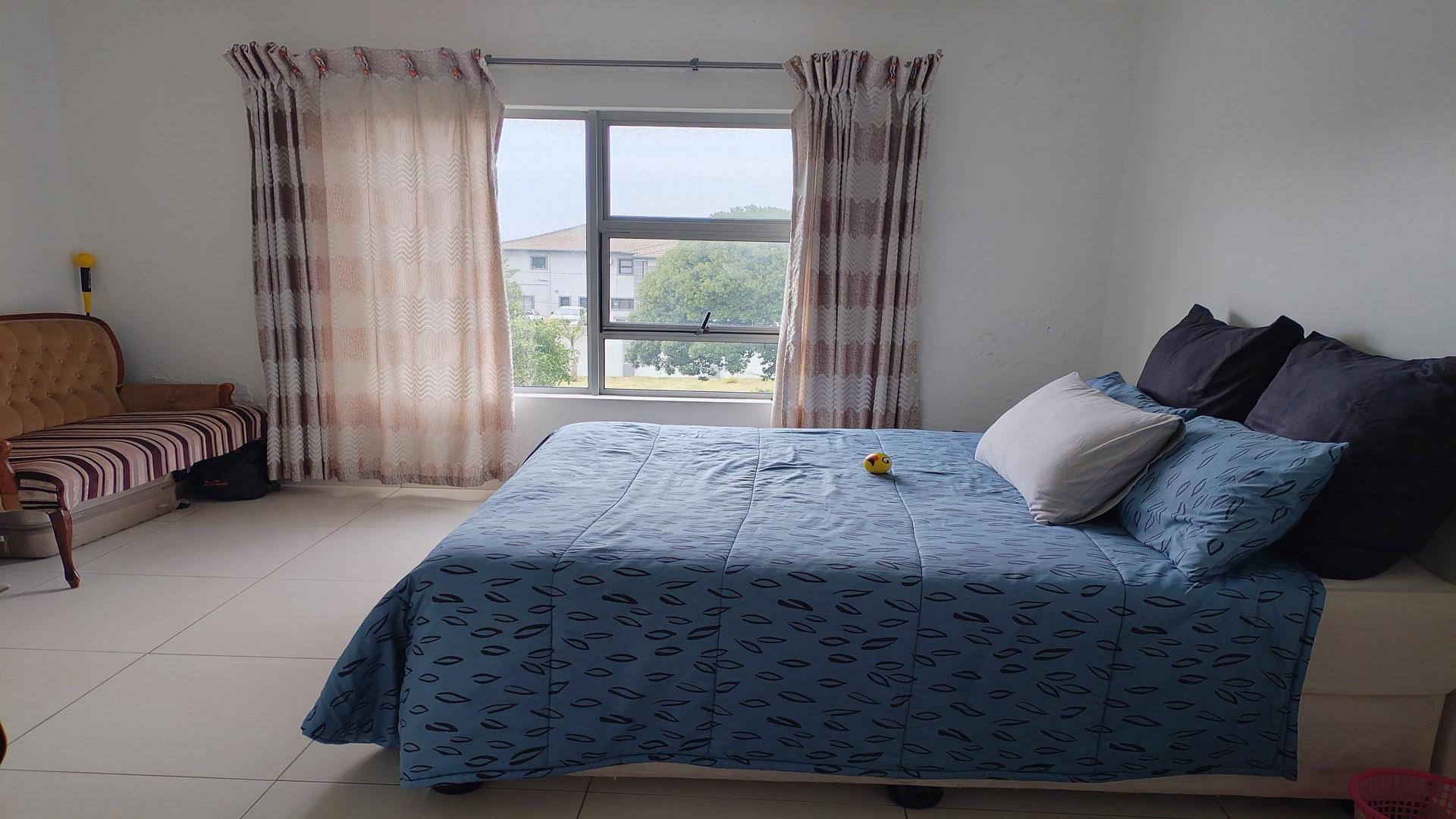 Bed Room 2 of property in Athlone Park