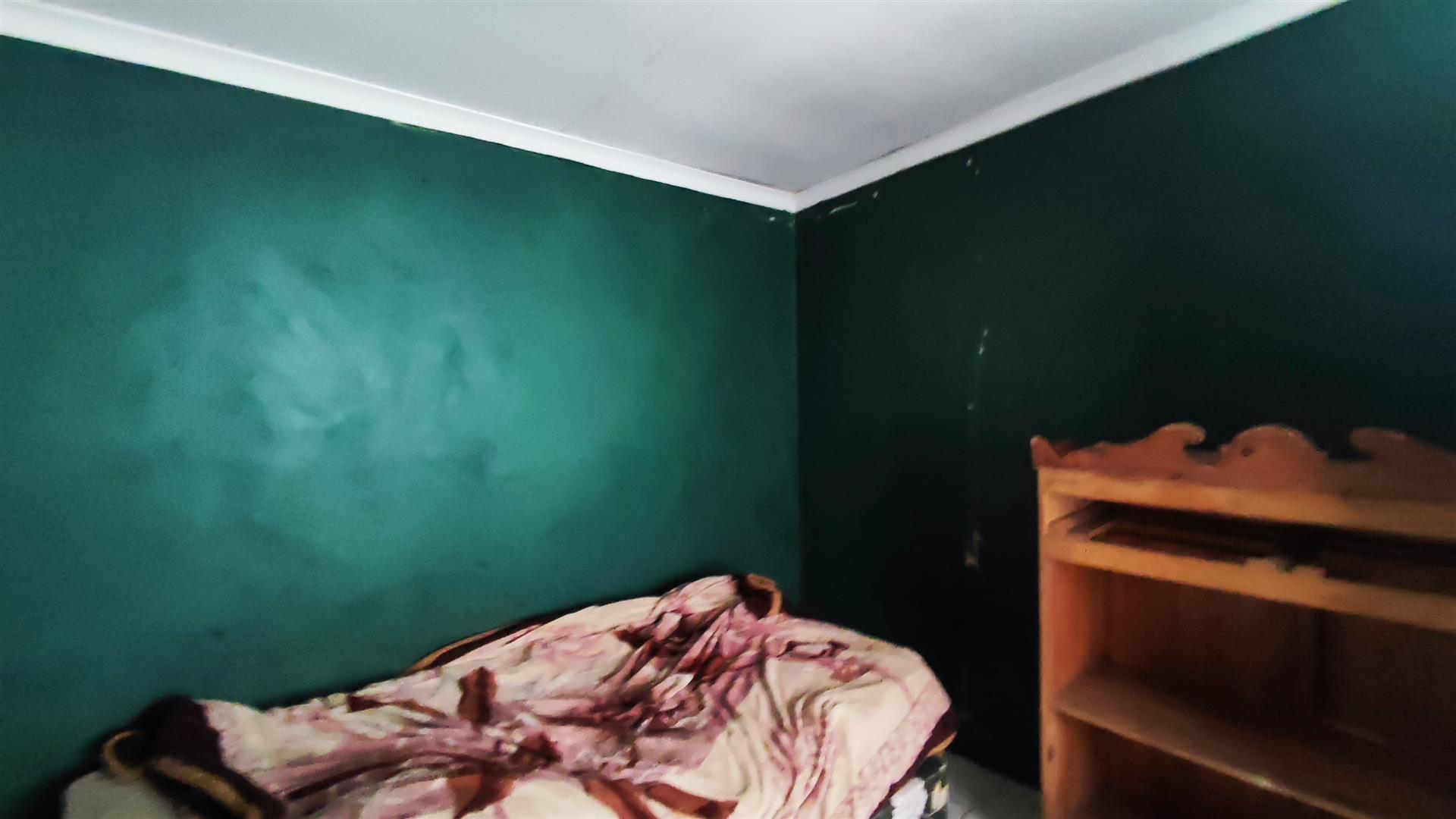 Flatlet - 80 square meters of property in Vereeniging