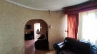 Lounges - 11 square meters of property in Vereeniging