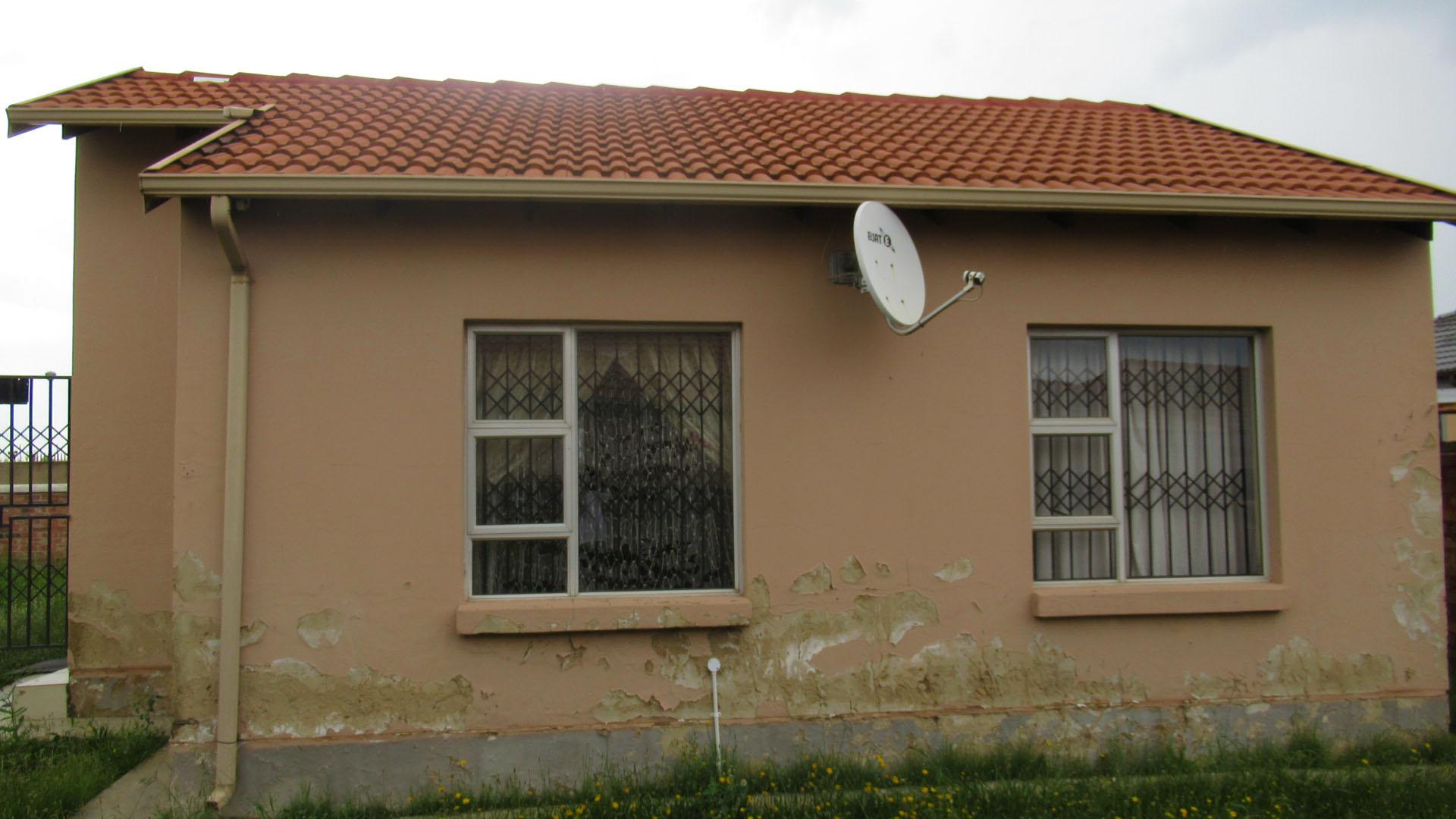 3 Bedroom House for Sale For Sale in Hlanganani Village Ho