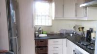 Kitchen - 6 square meters of property in Hlanganani Village