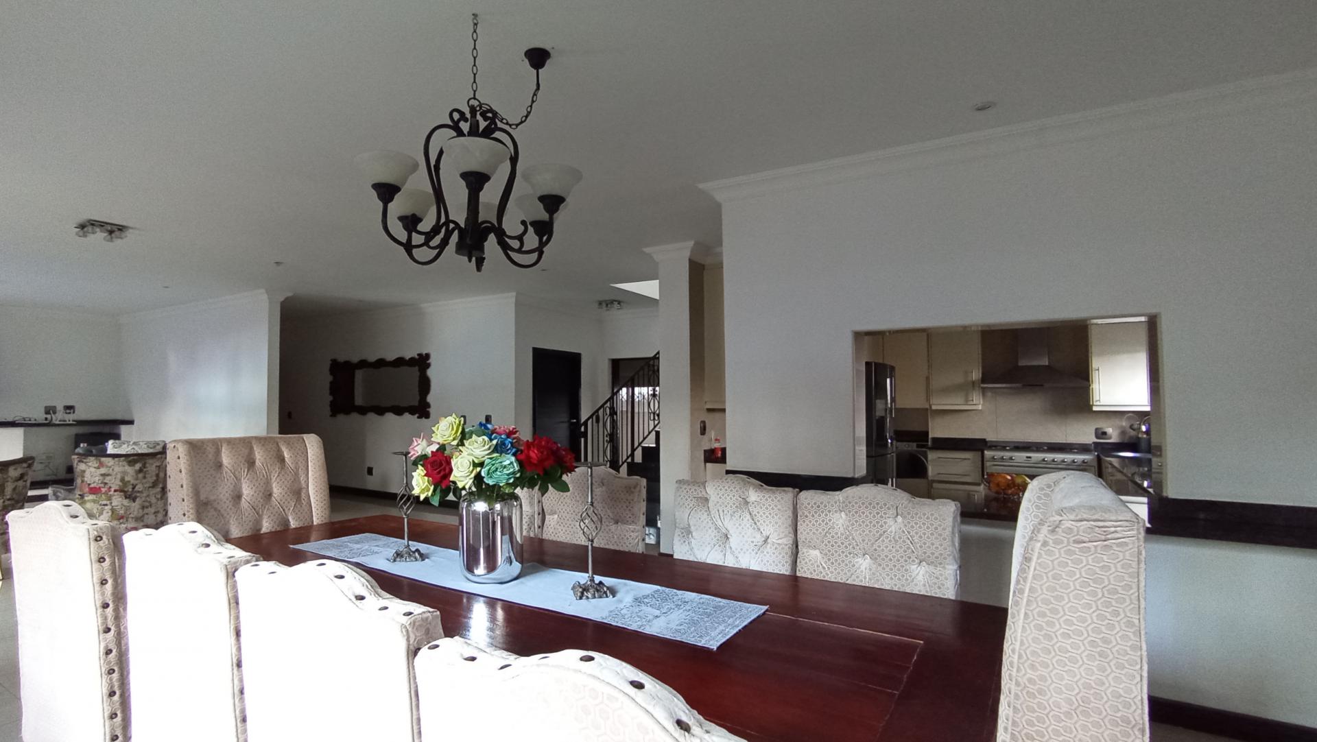 Dining Room - 20 square meters of property in Witkoppen