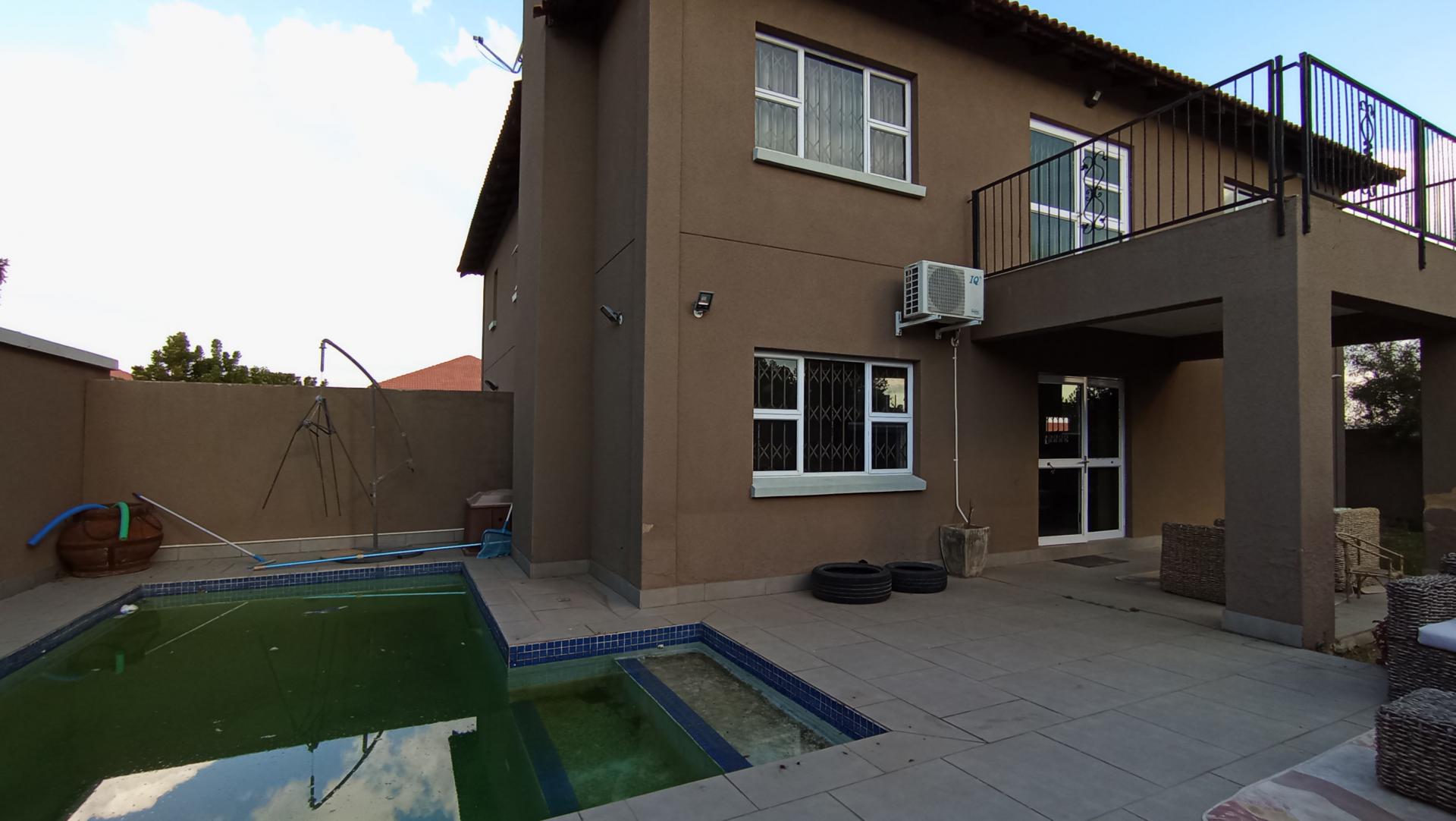 Backyard of property in Witkoppen