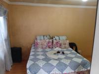 Main Bedroom of property in Roodekop
