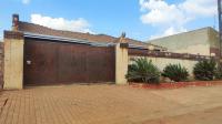 Front View of property in Roodekop