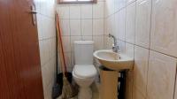 Guest Toilet - 2 square meters of property in Shallcross 