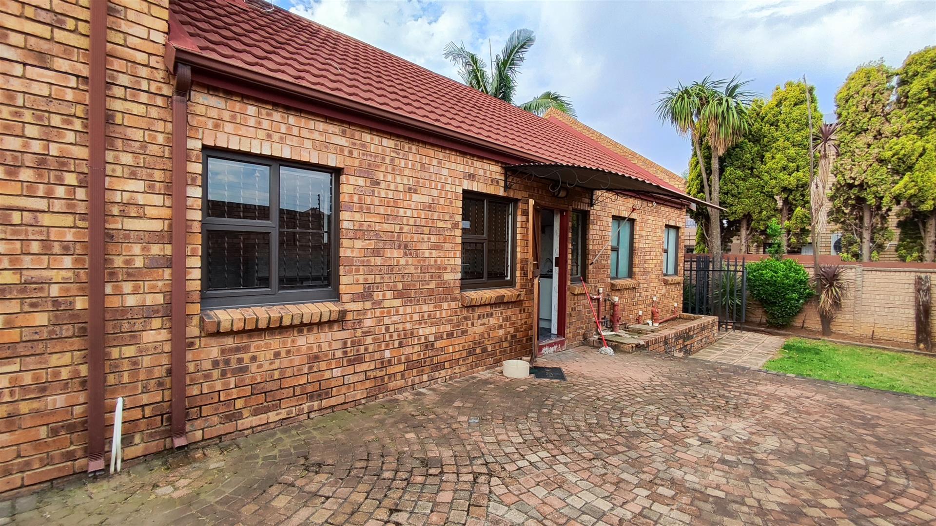 Backyard of property in Bartlett AH