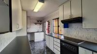 Kitchen - 15 square meters of property in Bartlett AH