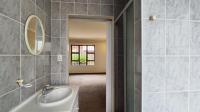 Main Bathroom - 6 square meters of property in Bartlett AH
