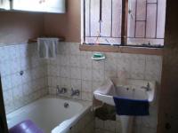Bathroom 1 of property in Makulong