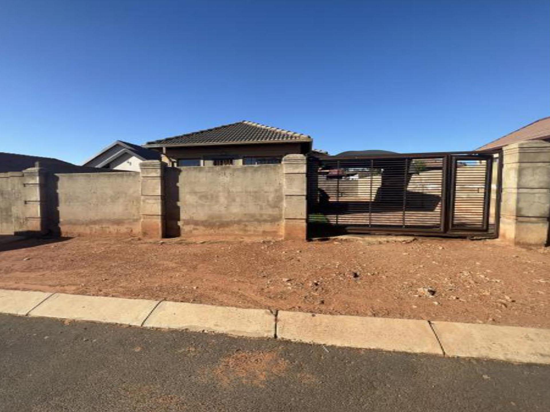 Front View of property in Tsakane