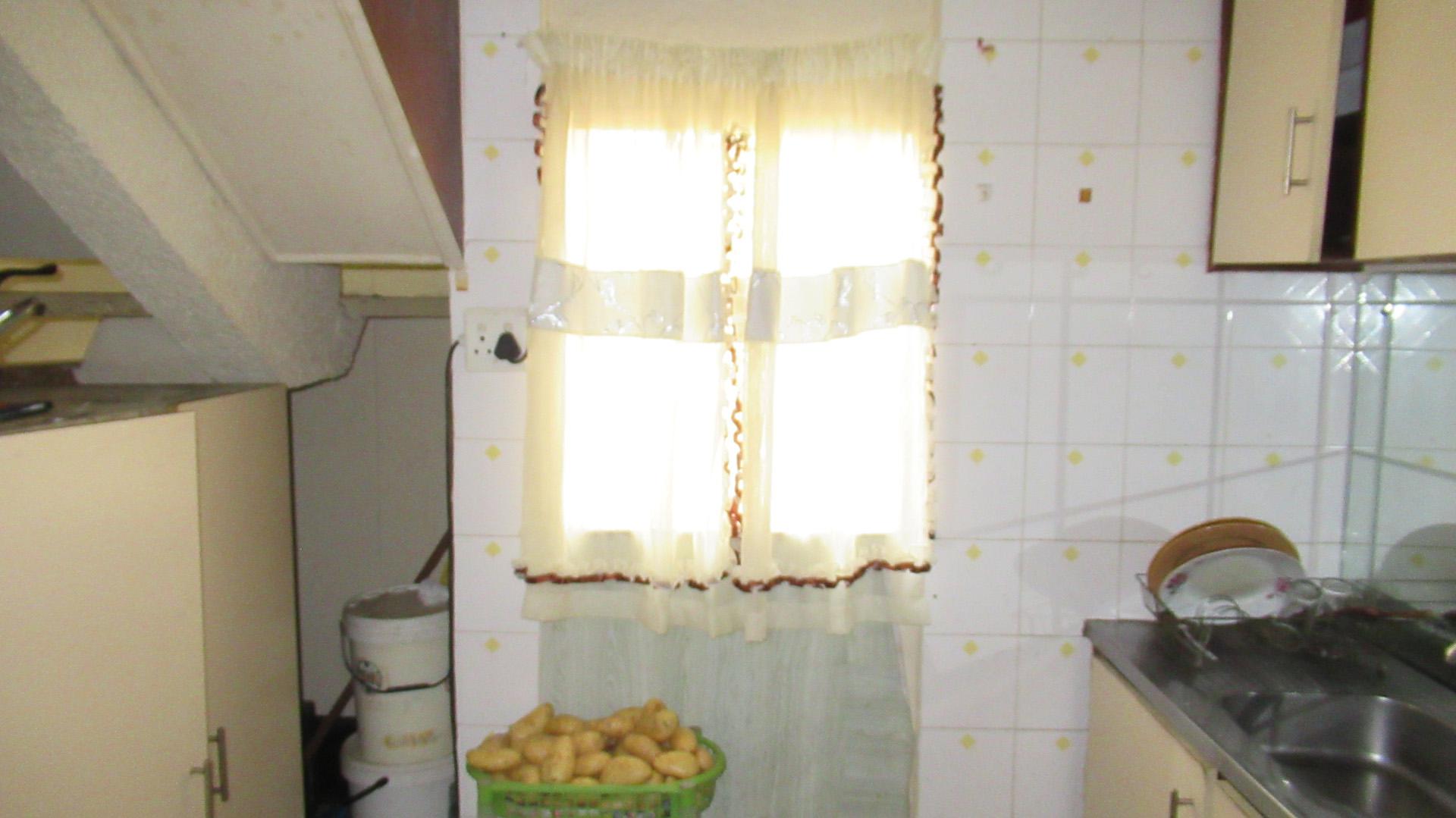 Kitchen - 10 square meters of property in Sea View 