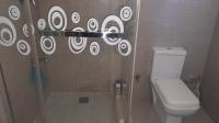 Bathroom 1 - 2 square meters of property in Shallcross 