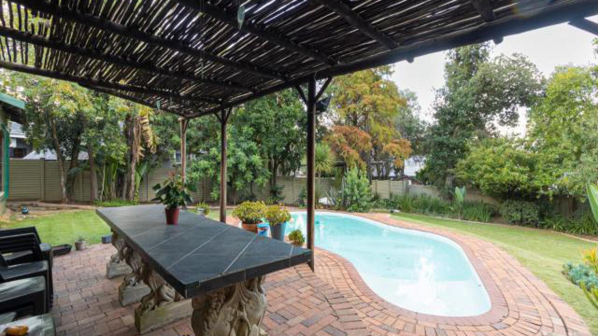 Entertainment of property in Randpark Ridge