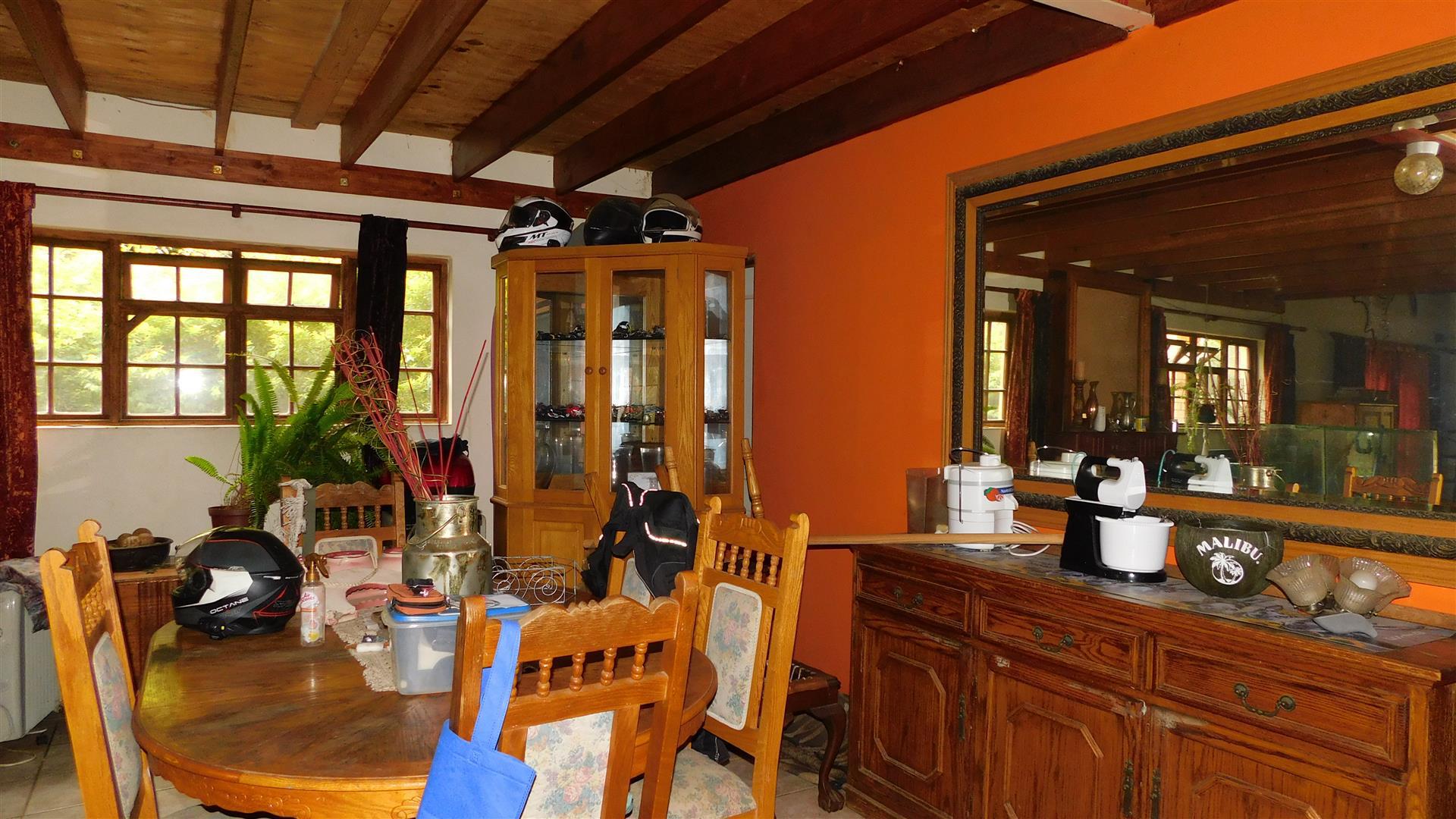 Dining Room - 28 square meters of property in Montana Tuine