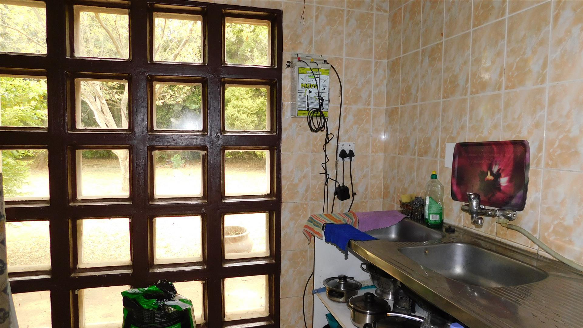 Scullery - 10 square meters of property in Montana Tuine