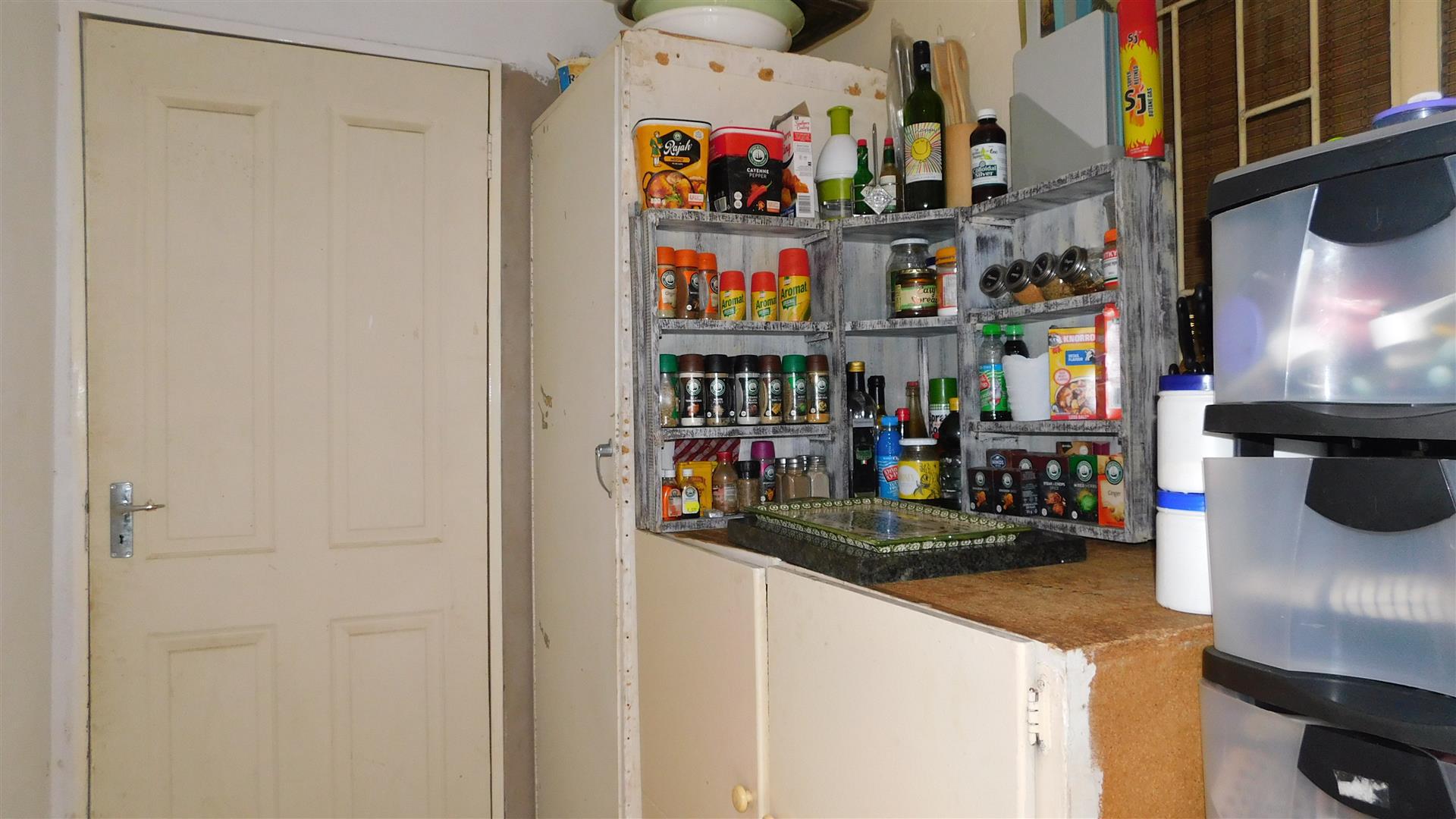 Rooms - 33 square meters of property in Montana Tuine