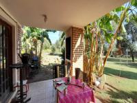 Patio of property in Montana Tuine