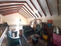 Lounges - 94 square meters of property in Montana Tuine