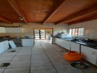 Kitchen - 21 square meters of property in Montana Tuine