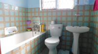 Bathroom 1 - 6 square meters of property in Mount Vernon 