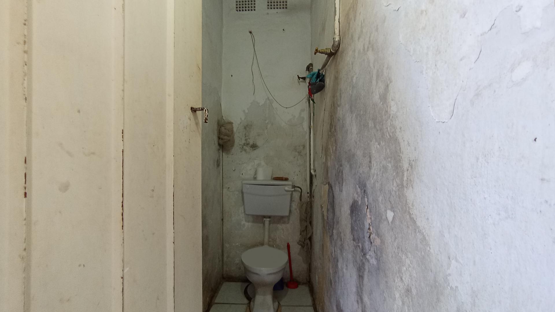 Bathroom 1 - 8 square meters of property in Eastleigh