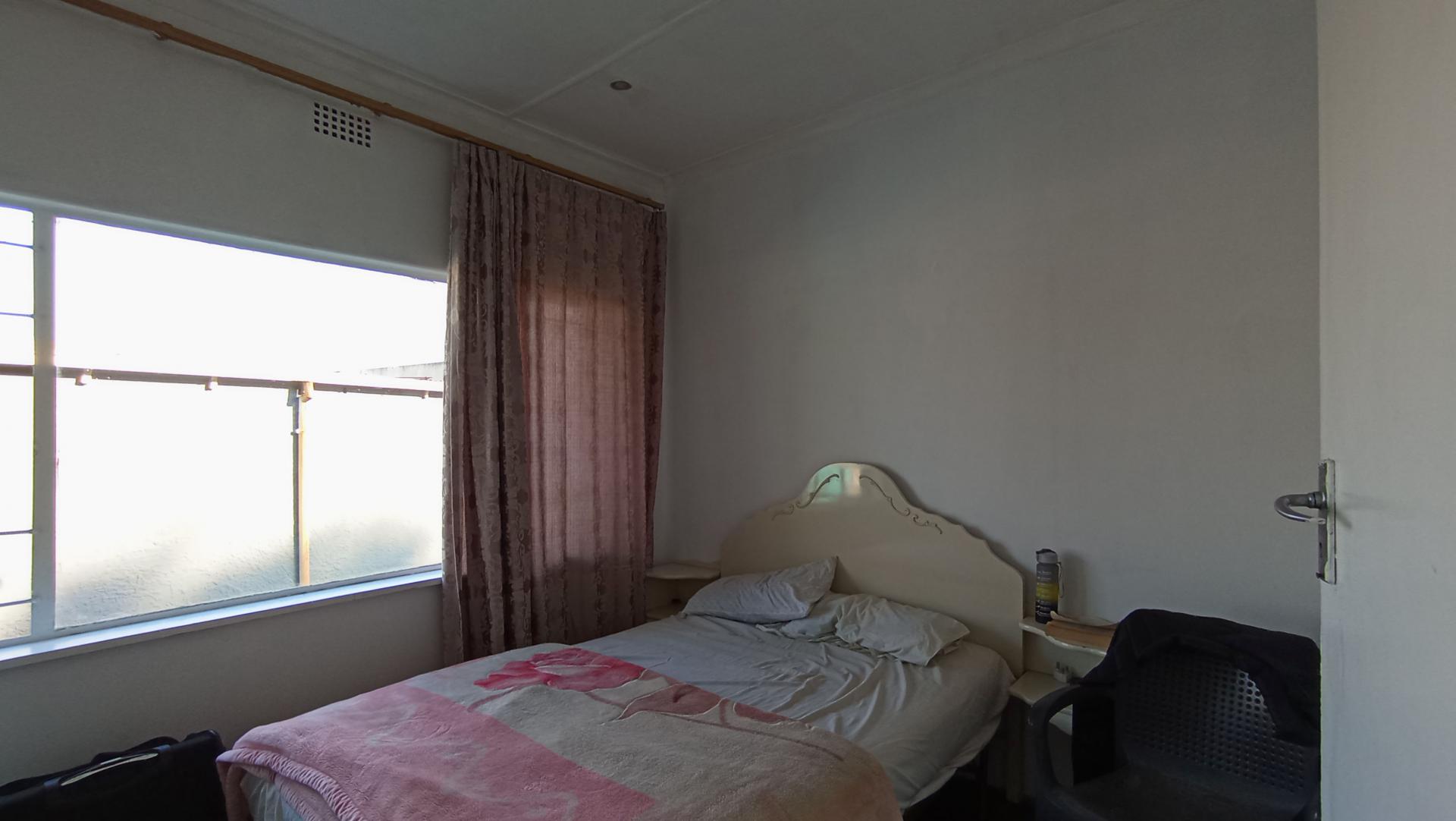 Bed Room 4 - 10 square meters of property in Eastleigh
