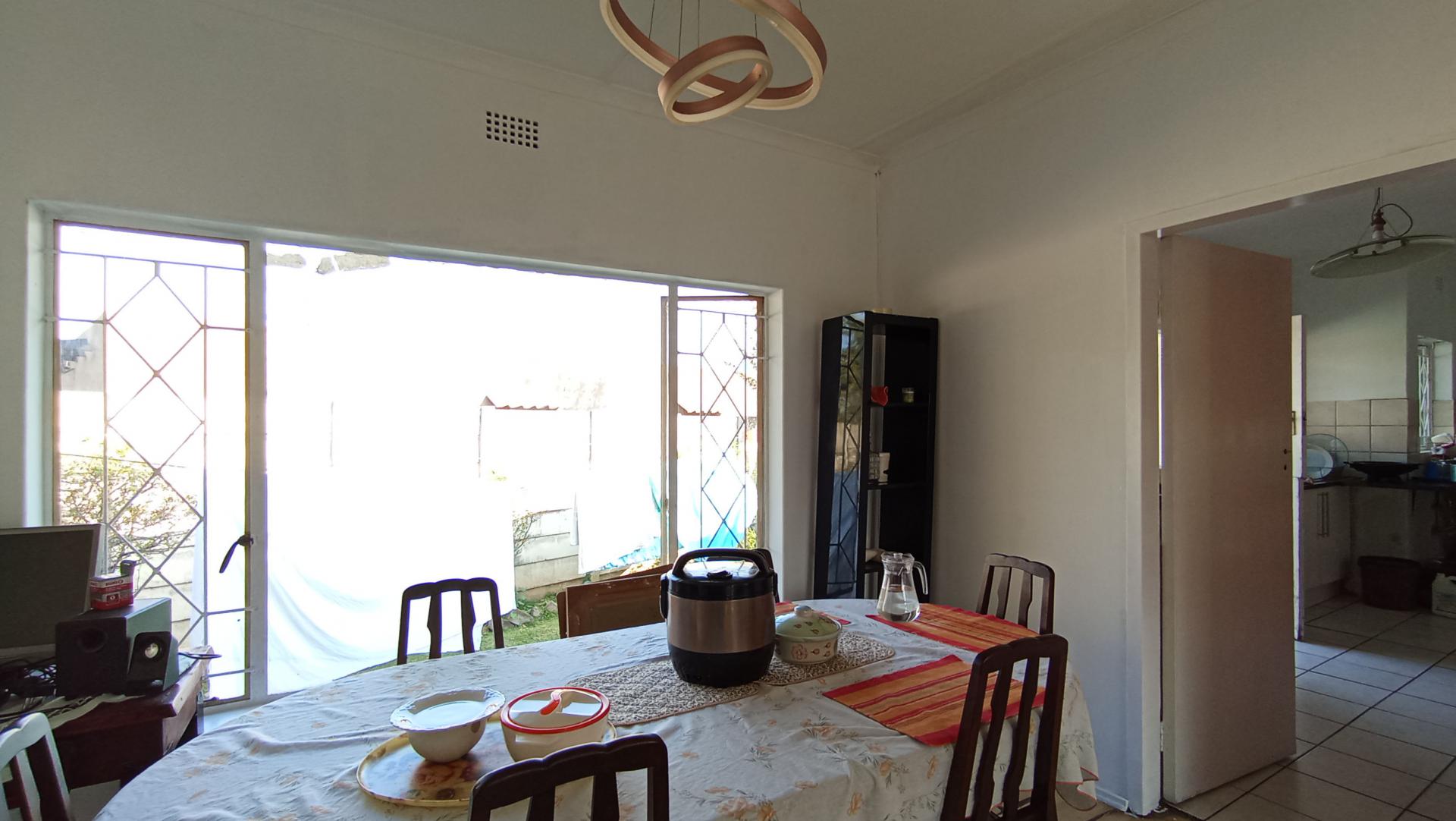 Dining Room - 12 square meters of property in Eastleigh