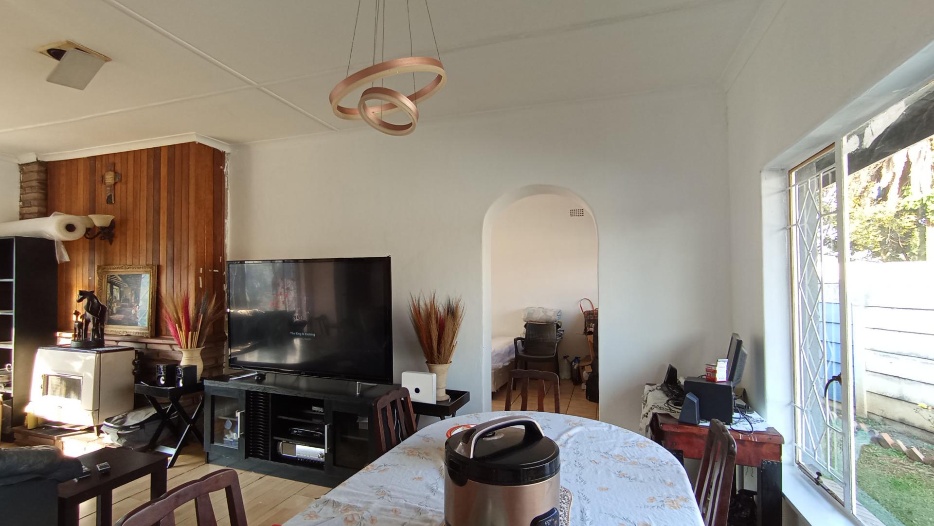 Dining Room - 12 square meters of property in Eastleigh