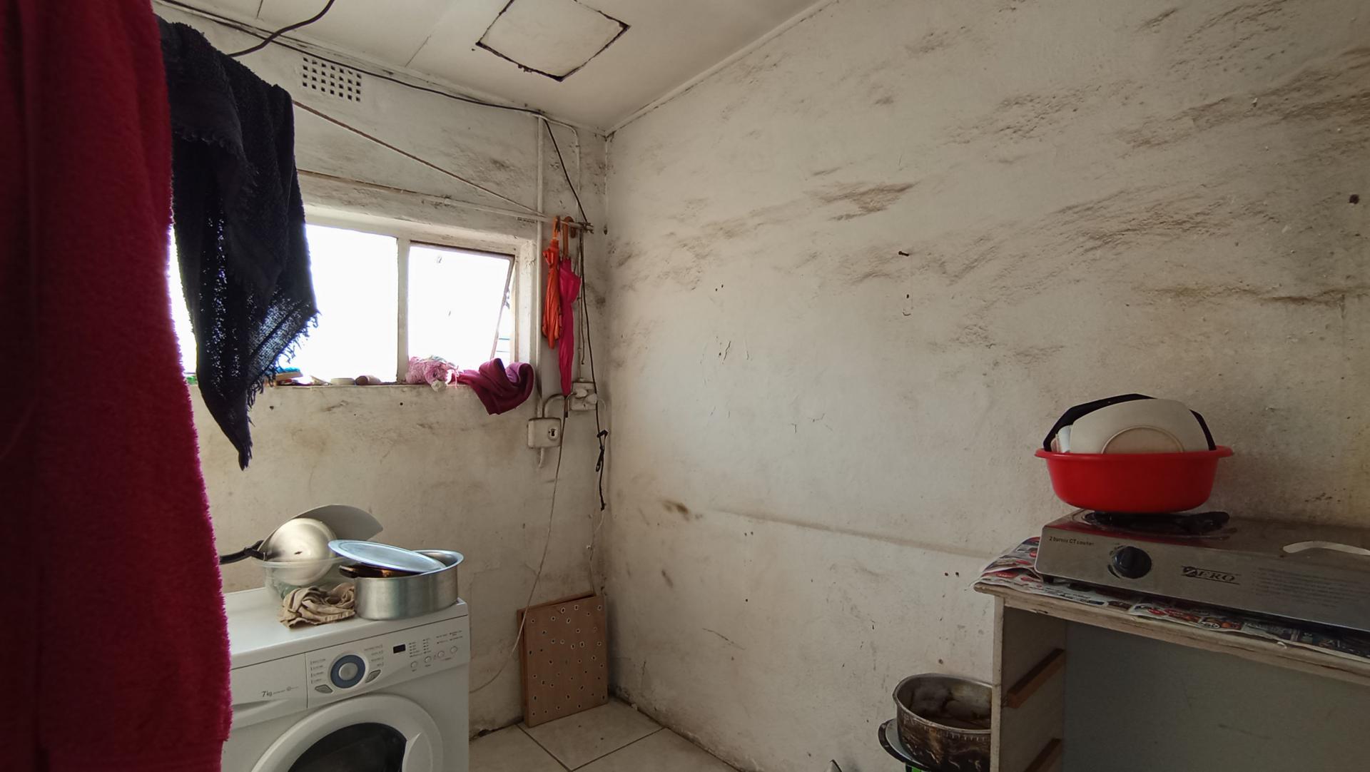 Spaces - 25 square meters of property in Eastleigh