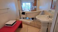 Bathroom 1 - 13 square meters of property in Glenashley