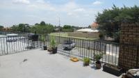 Balcony of property in Horison