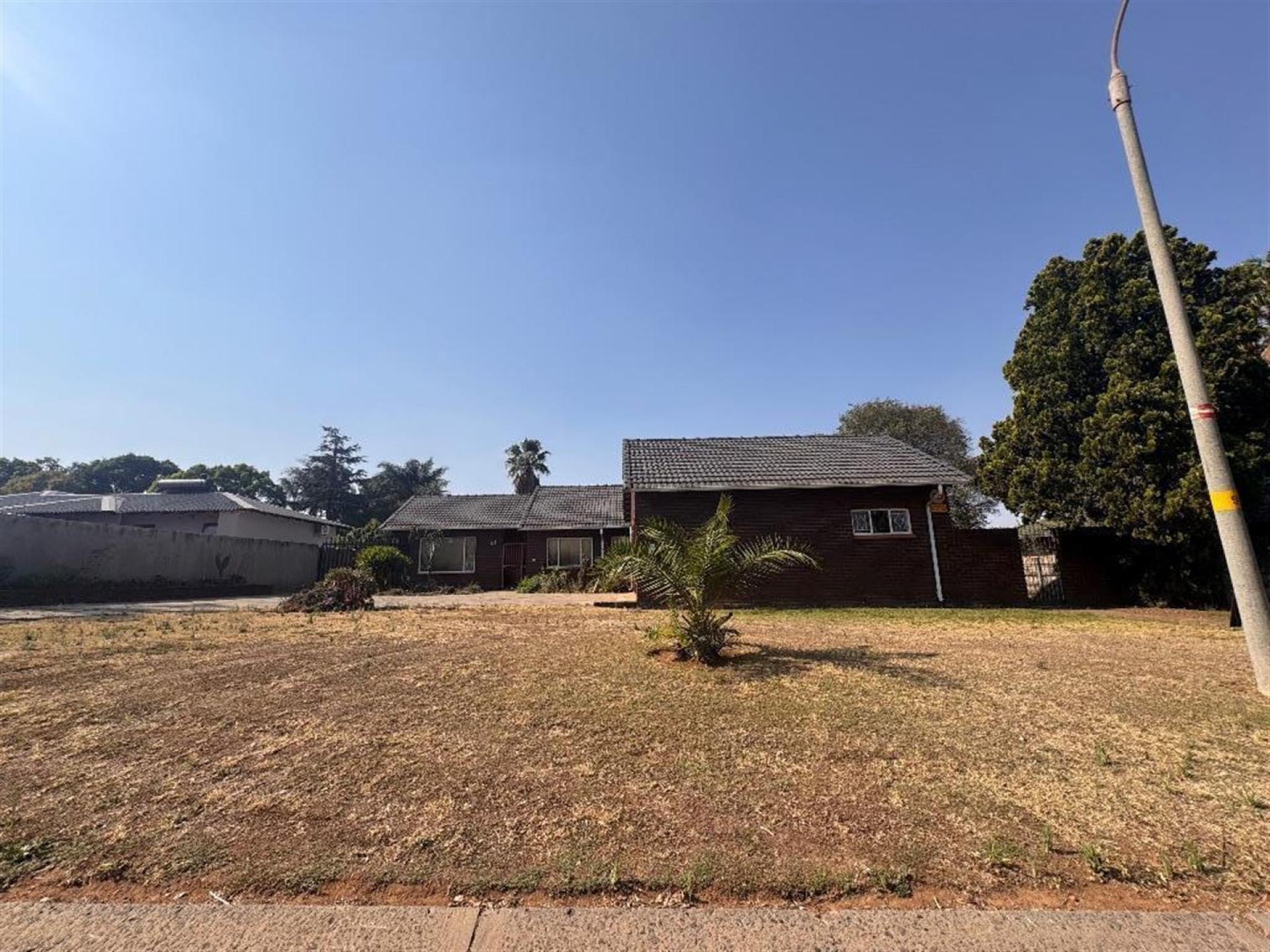 Front View of property in Van Riebeeck Park