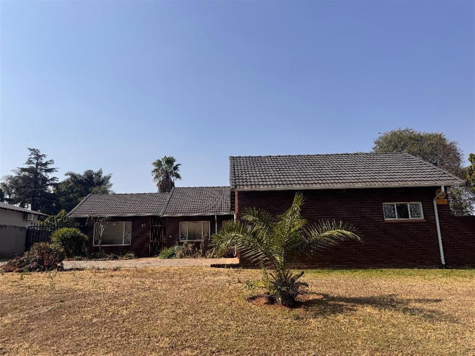 Front View of property in Van Riebeeck Park