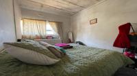 Bed Room 1 of property in Roodepoort North