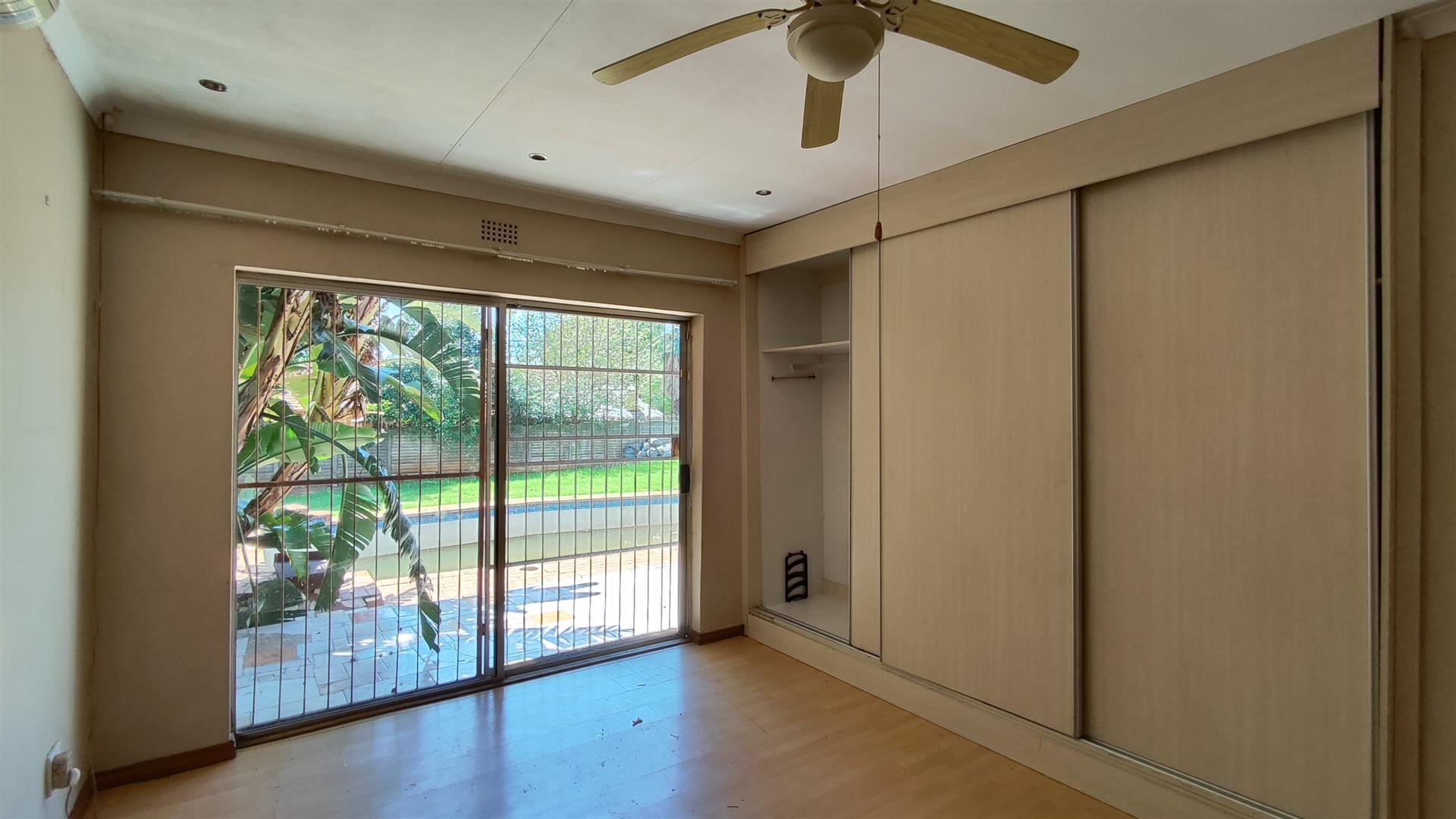 Main Bedroom - 21 square meters of property in Norkem park