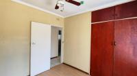 Bed Room 1 - 14 square meters of property in Norkem park