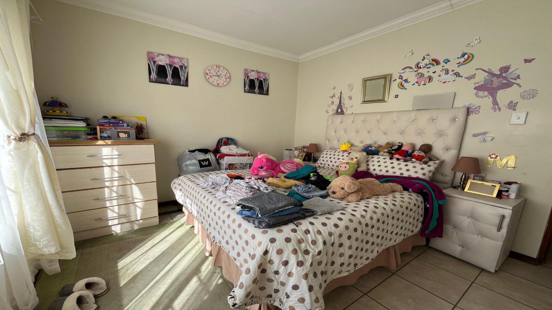 Bed Room 1 of property in Flamwood