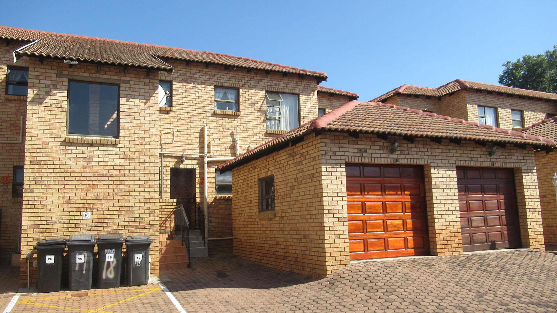 Front View of property in Chancliff Ridge