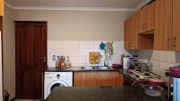 Kitchen - 9 square meters of property in Guldenland