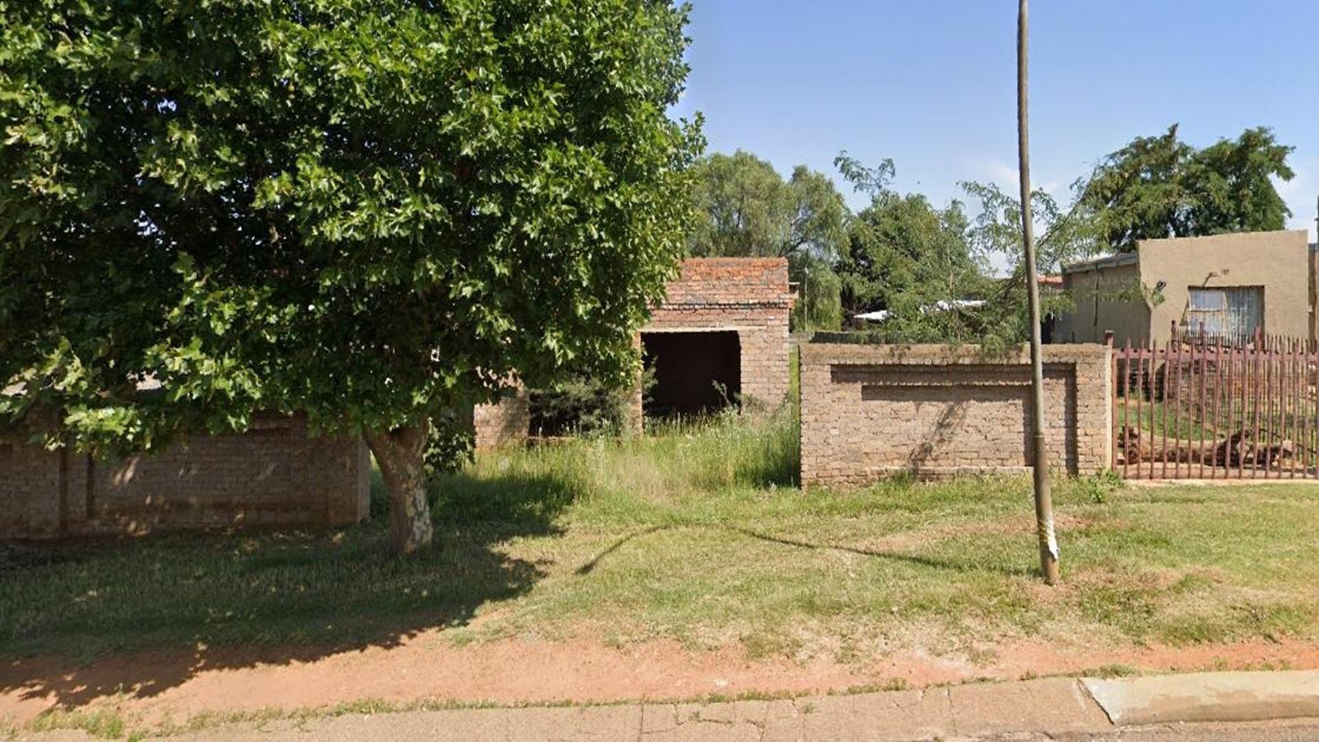 Front View of property in Rensburg