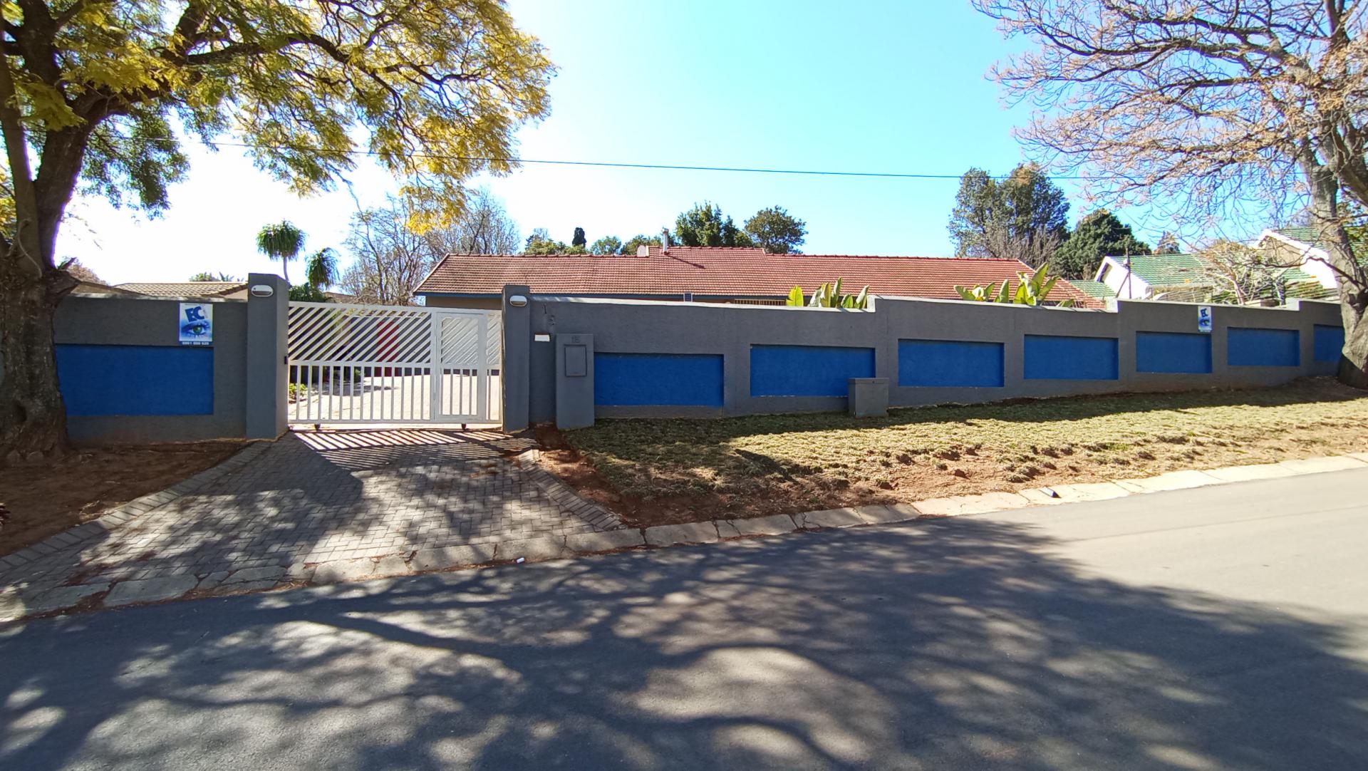 Front View of property in Quellerina