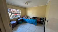 Bed Room 2 of property in Protea North
